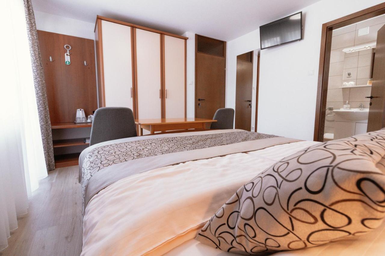 Apartments & Rooms Malej ボーヒニ エクステリア 写真