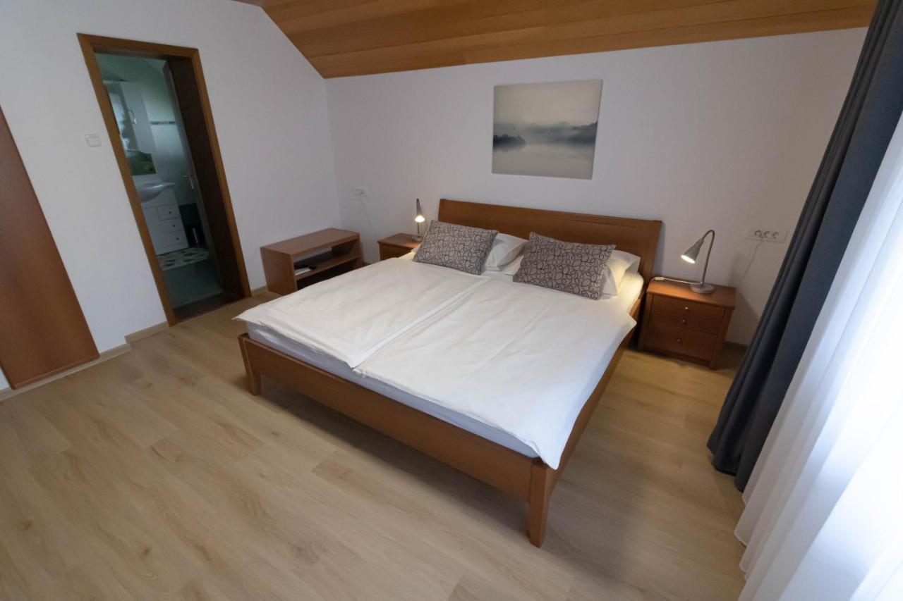 Apartments & Rooms Malej ボーヒニ エクステリア 写真
